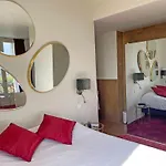 Domaine De La Corniche 4* Rolleboise