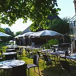 Domaine De La Corniche 4* Rolleboise