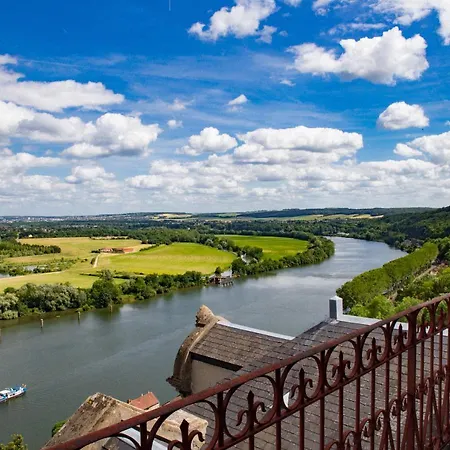 Domaine De La Corniche Hotel 4*