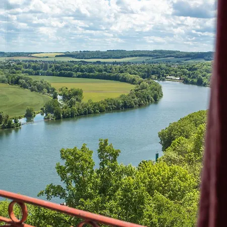 Domaine De La Corniche Rolleboise