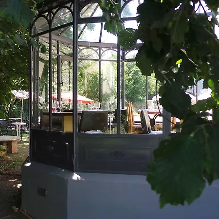 Domaine De La Corniche Rolleboise