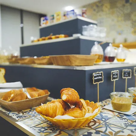 Hotel Domaine De La Corniche 4*