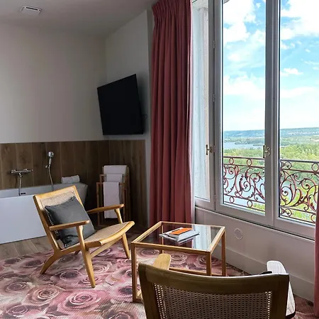 Domaine De La Corniche 4*