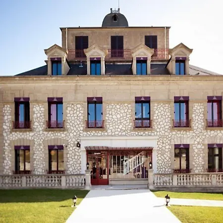 Hotel Domaine De La Corniche Rolleboise