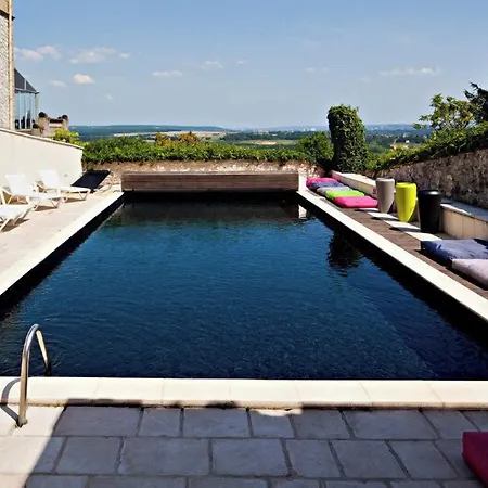 Domaine De La Corniche Otel Rolleboise