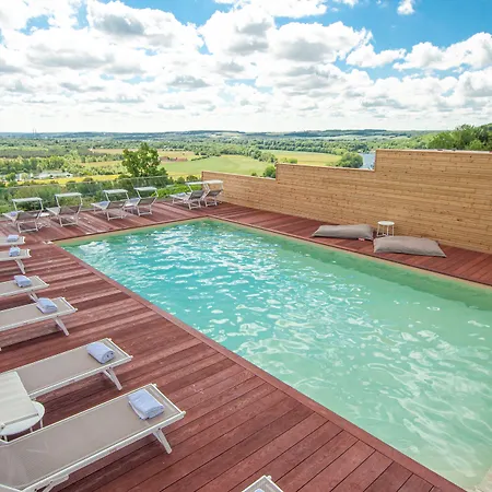 Domaine De La Corniche Hotel 4*