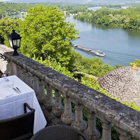 Domaine De La Corniche Hotel