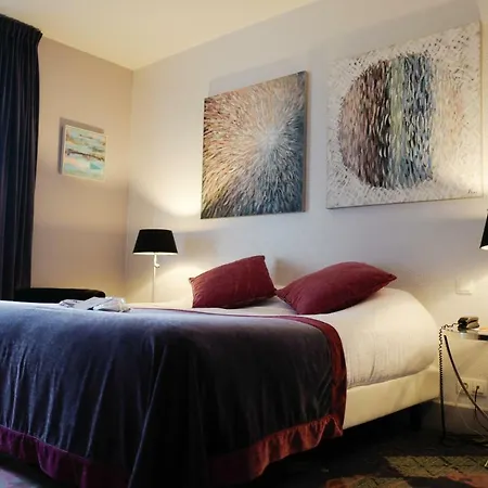 Domaine De La Corniche 4*