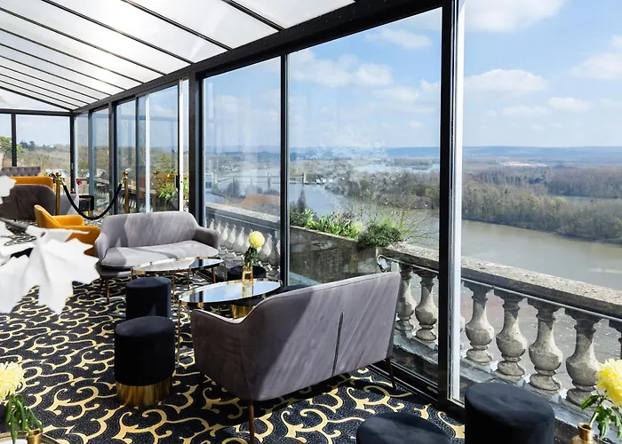 Domaine De La Corniche فندق 4*