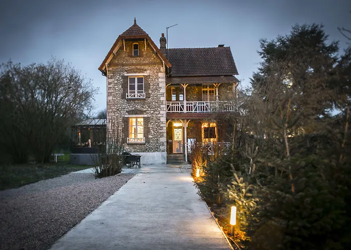 Domaine De La Corniche Rolleboise