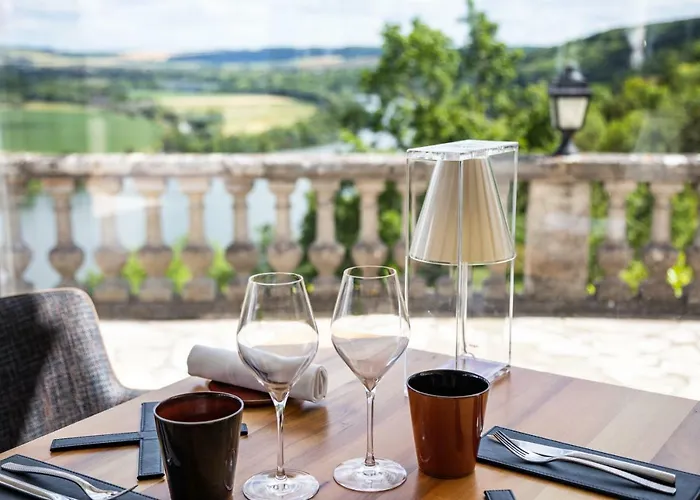 Domaine De La Corniche 4*