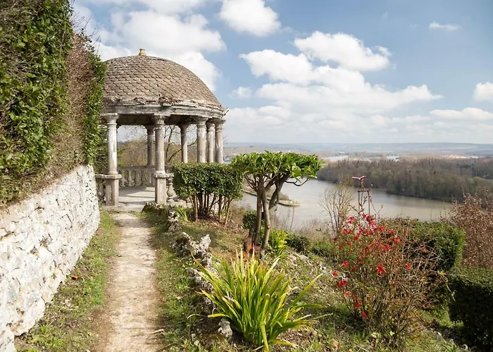 Domaine De La Corniche فندق 4*